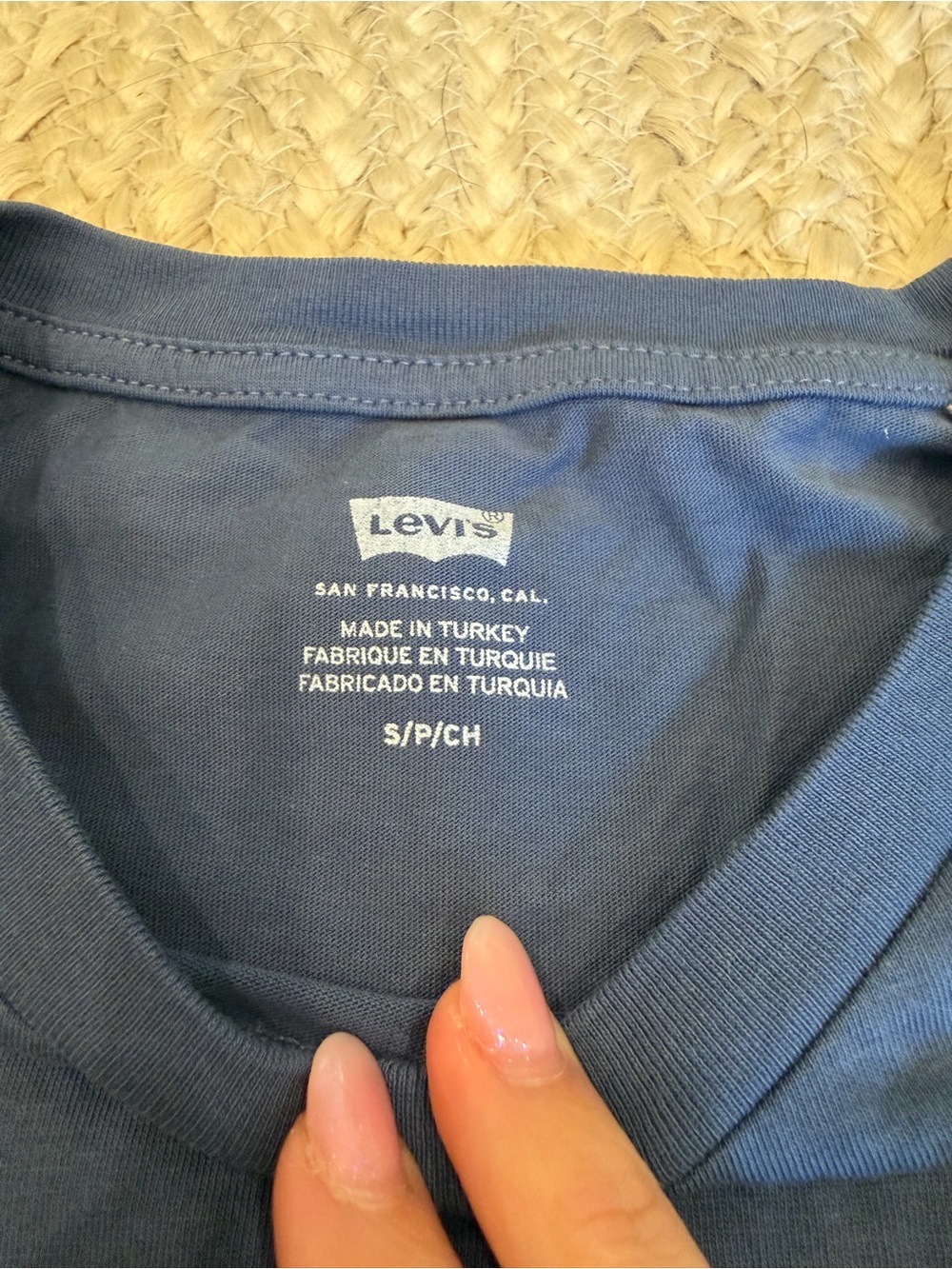 Levi's Navy Graphic Logo Short Sleeve Tee - Picture 3 of 3